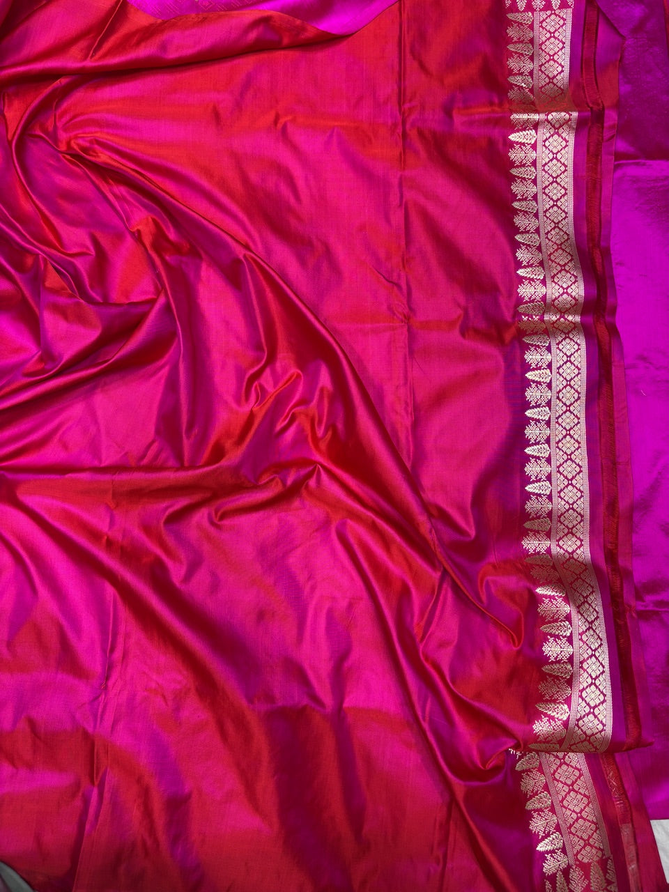 Rani Pink Handwoven Pure Banarasi Satin Tanchoi Silk Saree