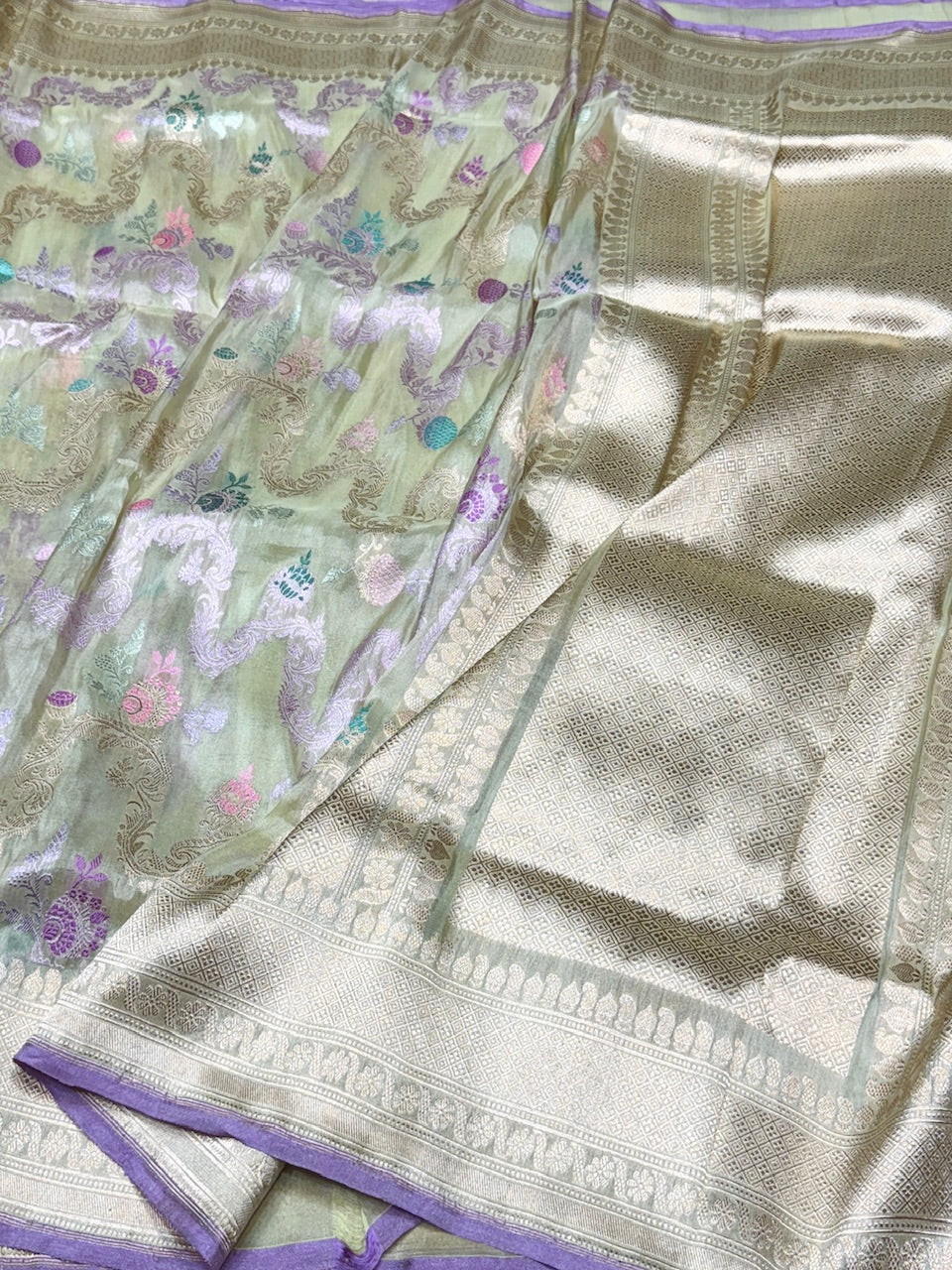 Lemon Yellow Handwoven Pure Banarasi Tissue Saree