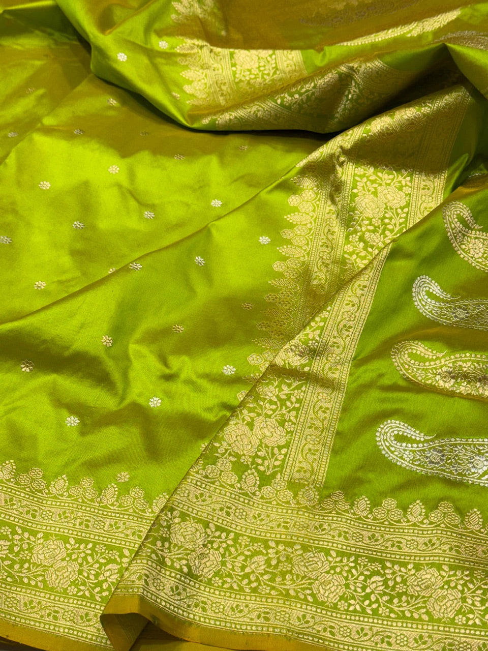 Parrot Green Handwoven Pure Silk Saree