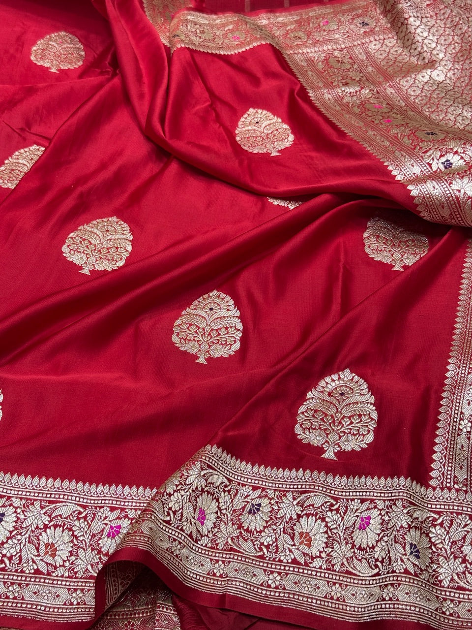 Red Handwoven Vintage Pure Banarasi Satin Silk Saree