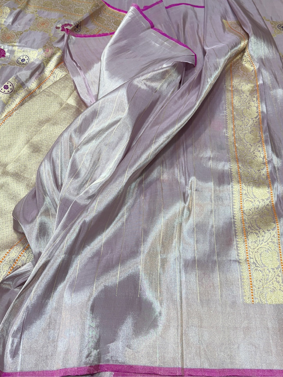Lavender Handwoven Pure Banarasi Tissue Saree