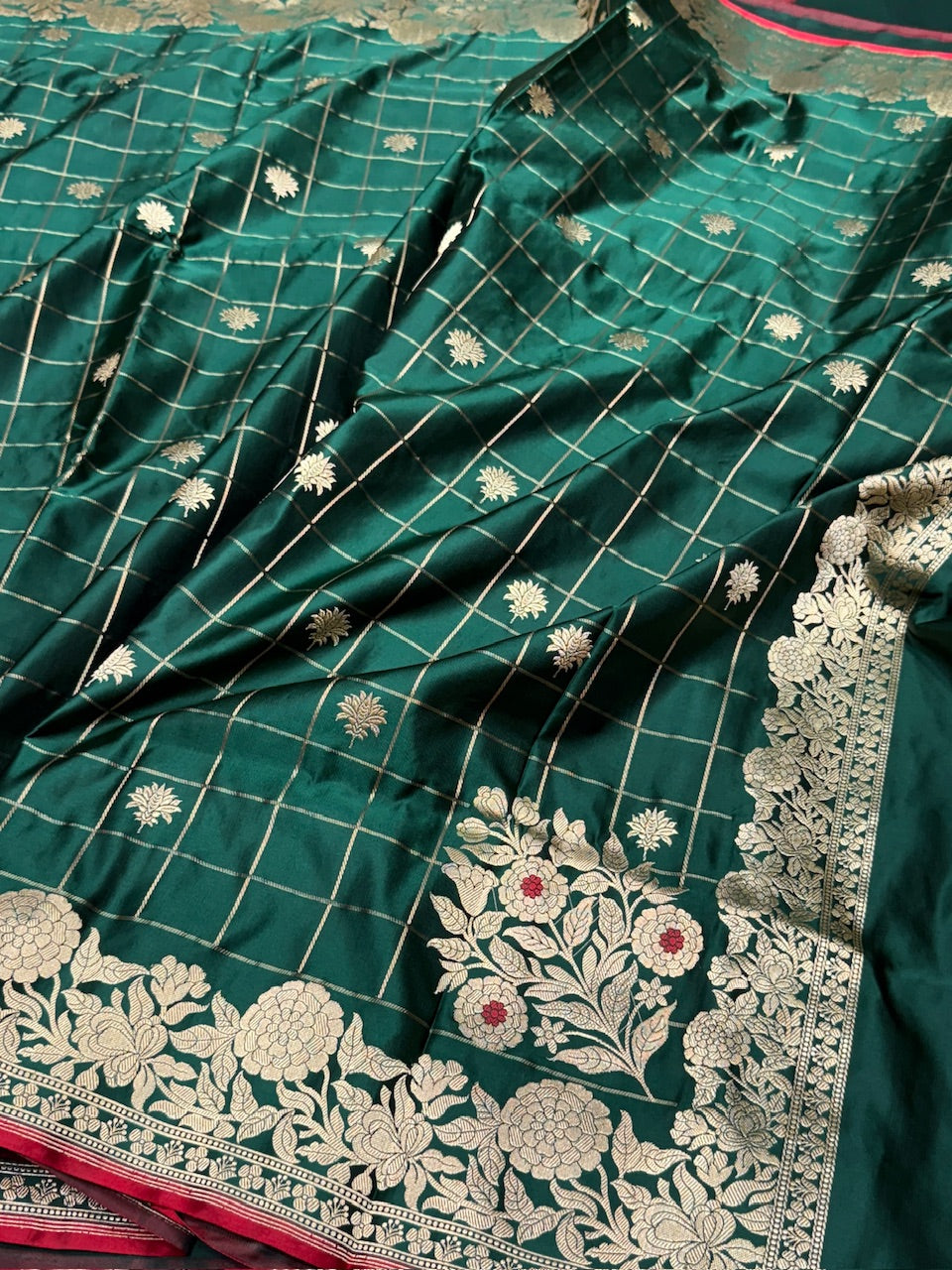 Bottle Green Handwoven Banarasi Mashru Satin Silk Saree