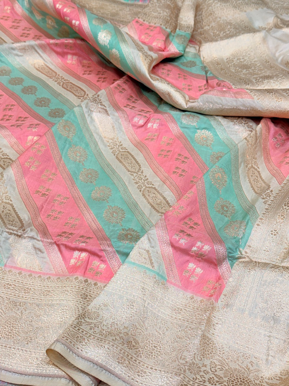 Multicolour Banarasi Pure Silk Saree – Cutwork Weave in 100% Pure Katan Silk