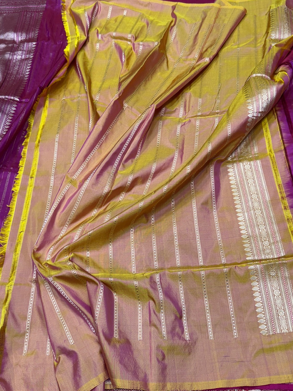 Magenta Pink Handwoven Banarasi Pure Silk Saree