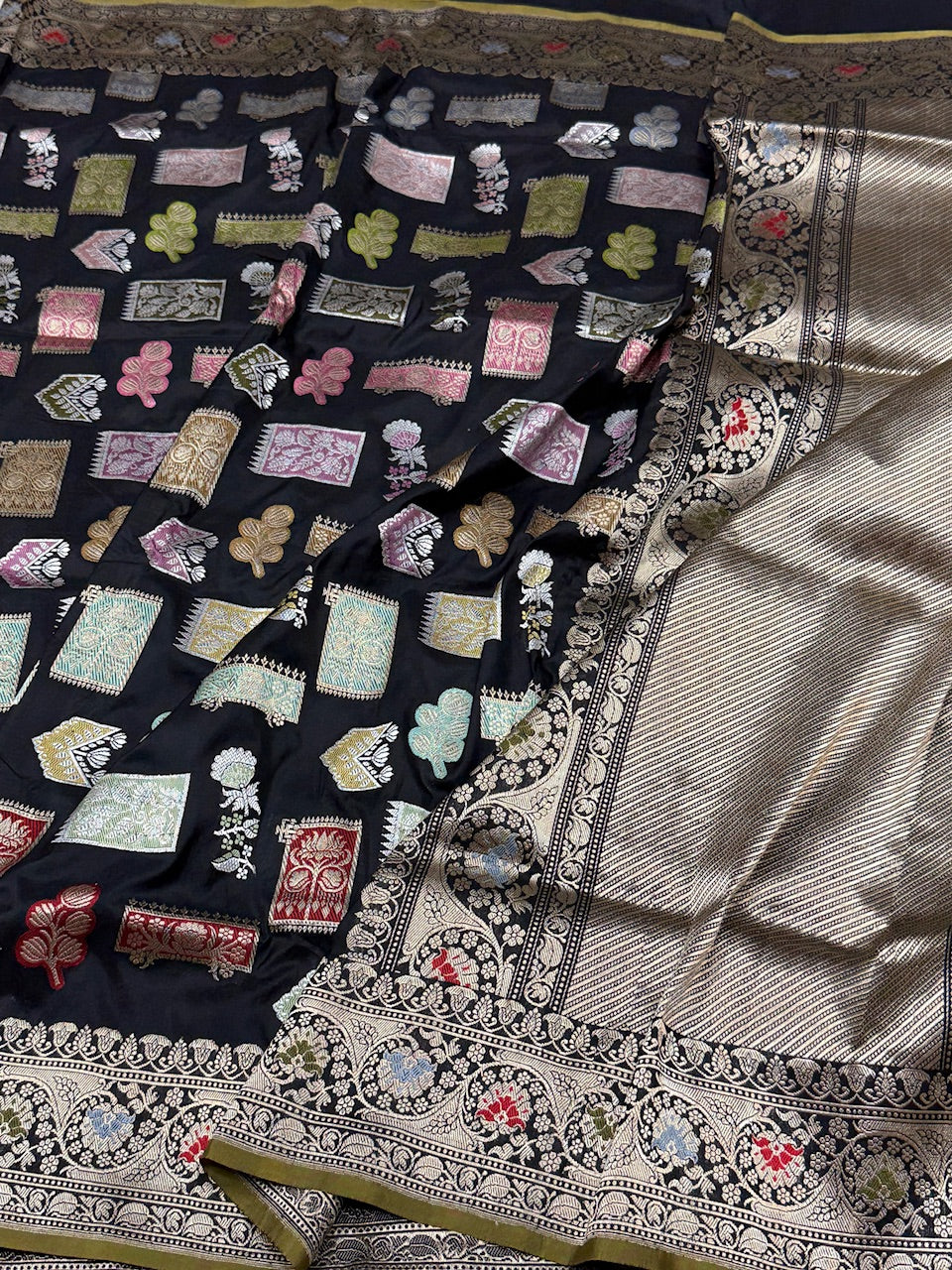 Black Handwoven Banarasi Pure Silk Saree