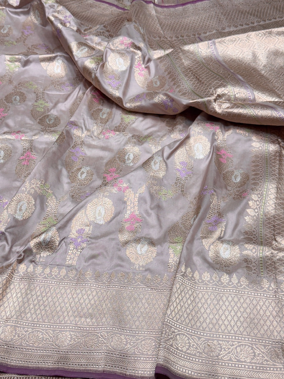Lilac Handwoven Banarasi Pure Silk Saree