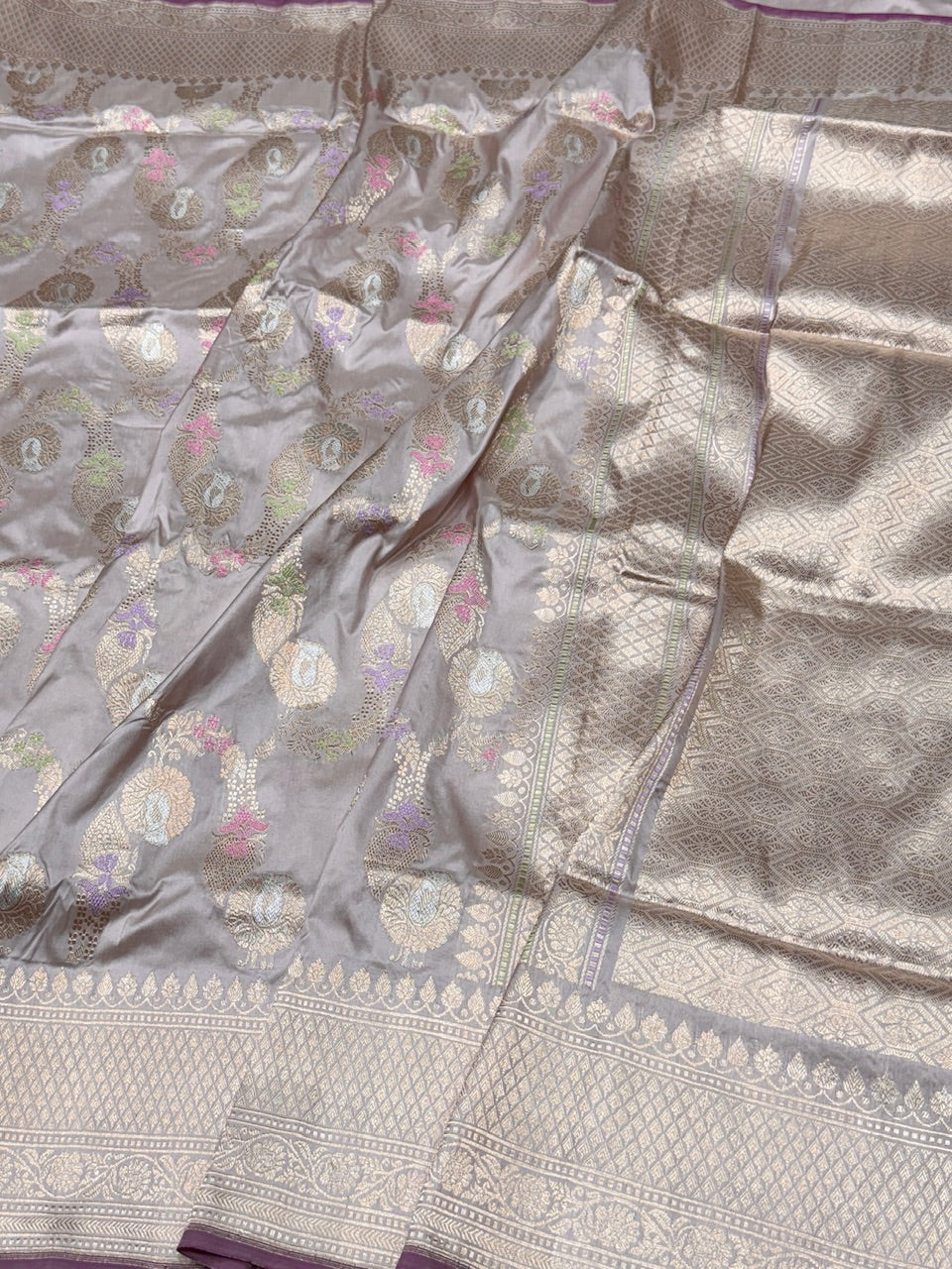 Lilac Handwoven Banarasi Pure Silk Saree