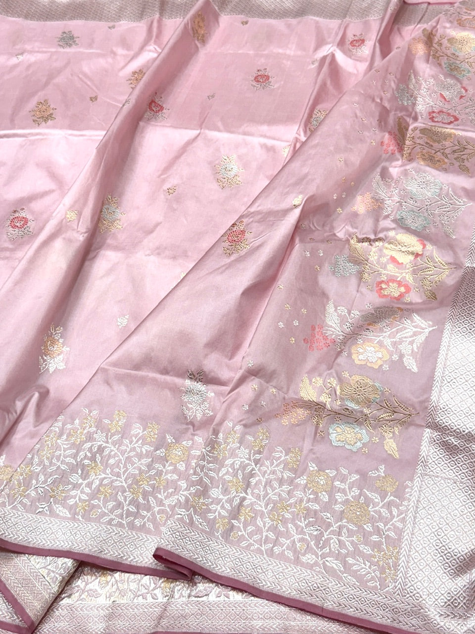 Handwoven Pure Banarasi Silk Saree