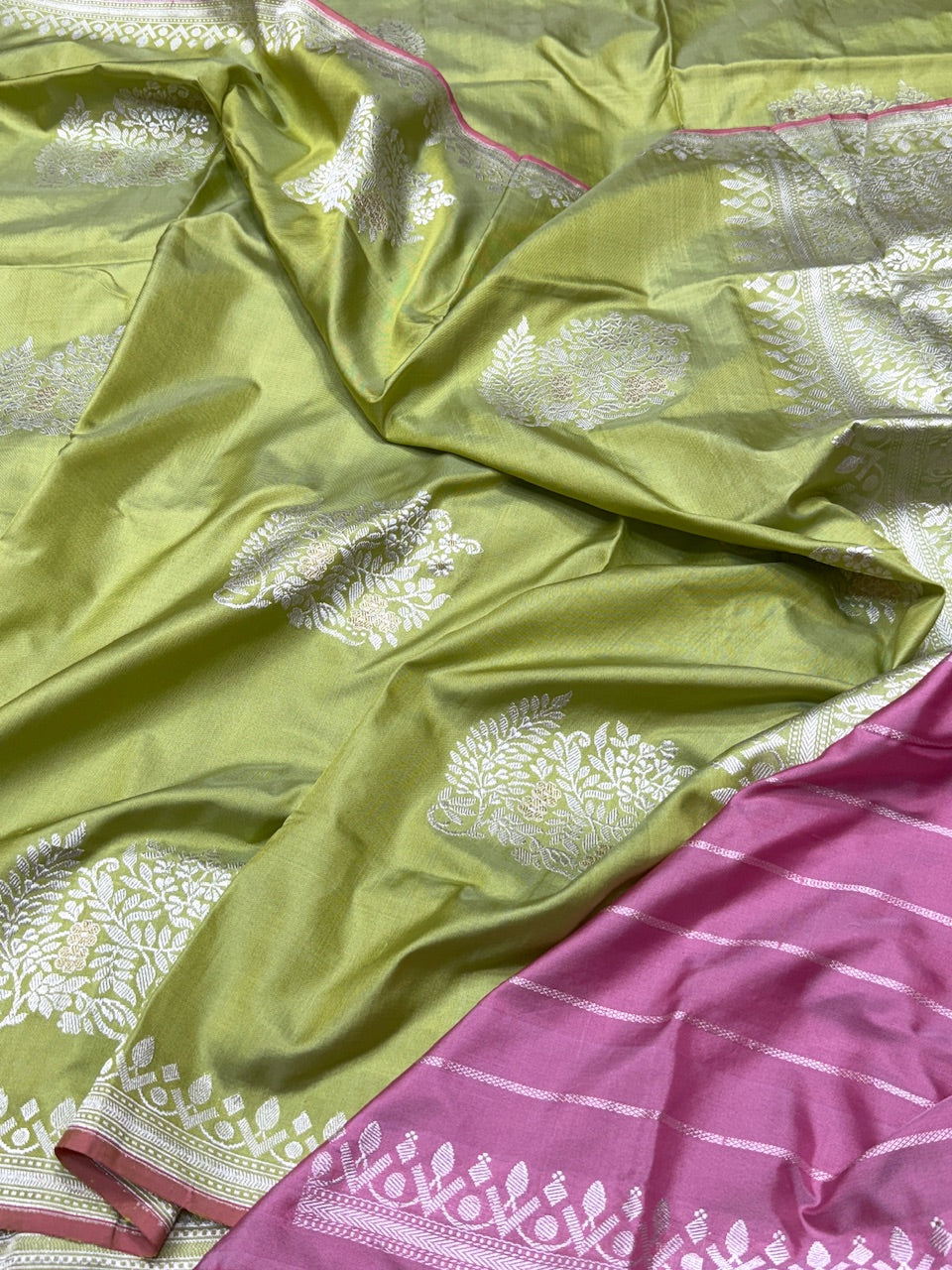 Pista Green Ektara Handwoven Pure Banarasi Silk Saree