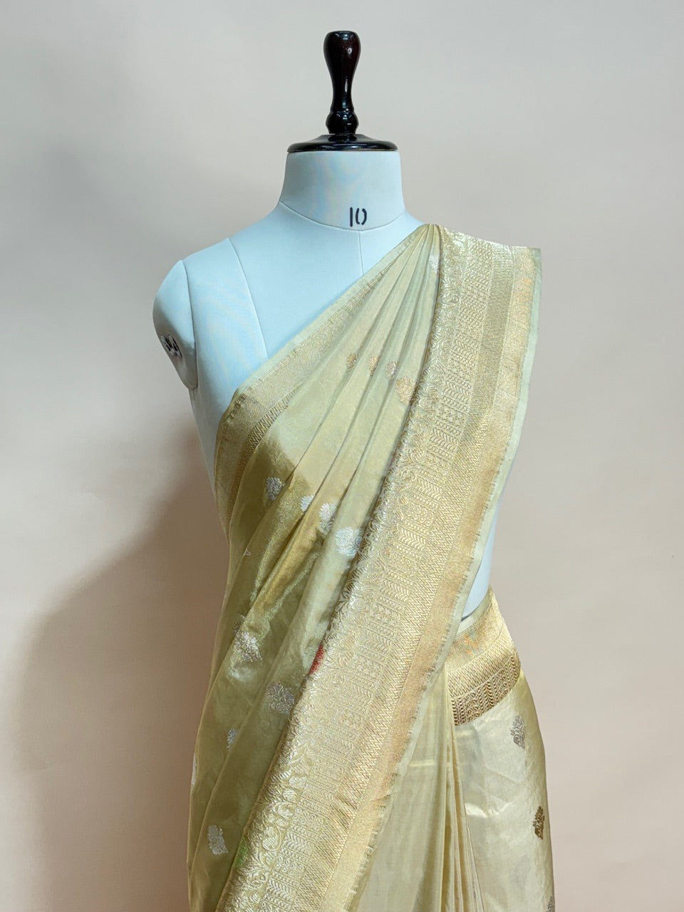 Handwoven Pure Tissue Saree