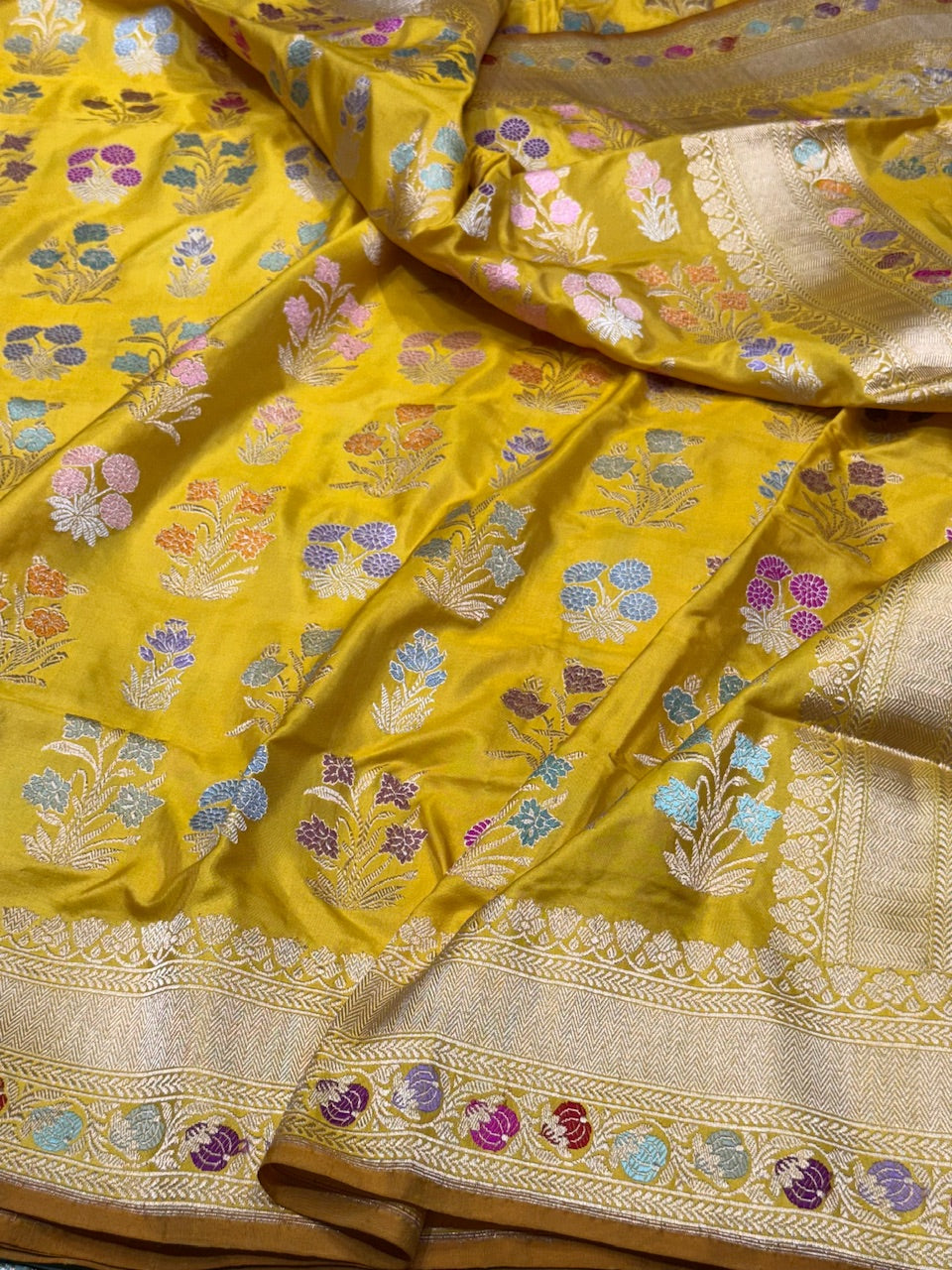 Handwoven Pure Banarasi Silk Saree