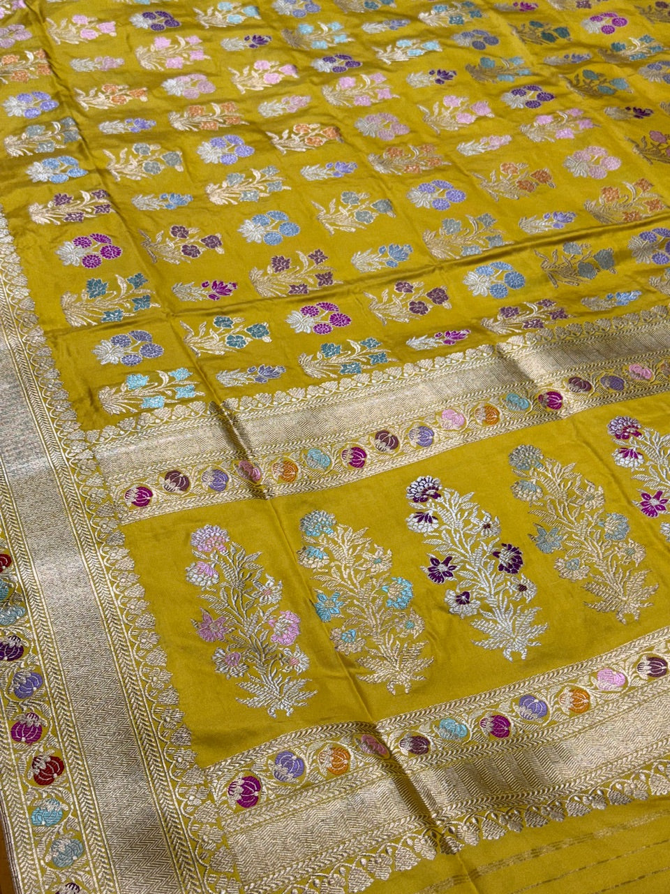 Handwoven Pure Banarasi Silk Saree
