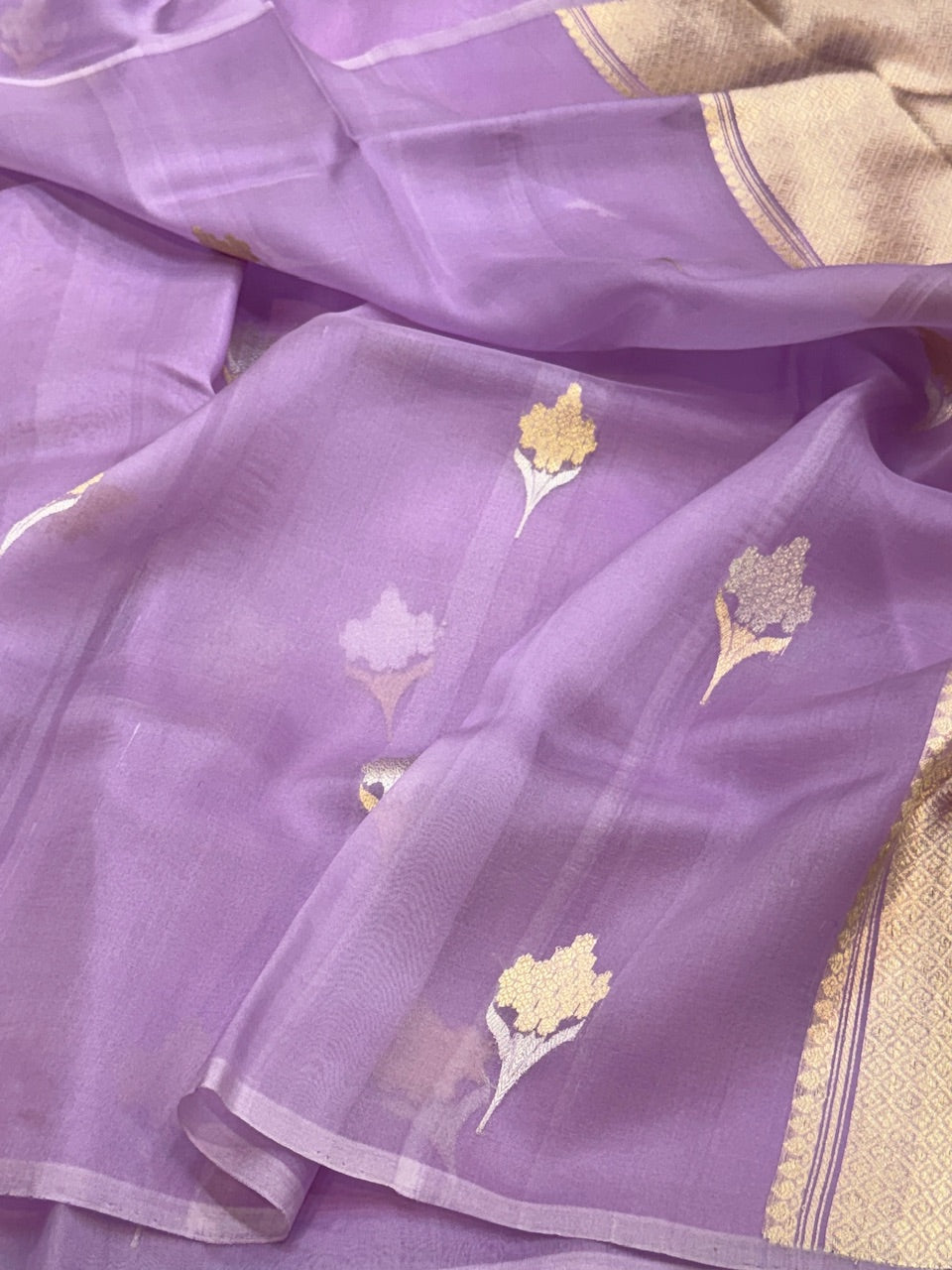 Lavender Handwoven Banarasi Pure Organza Silk Saree