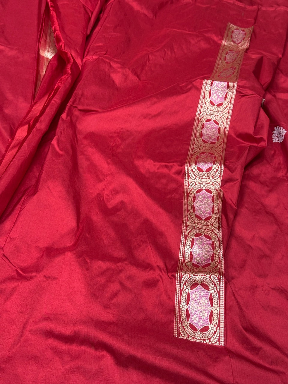 Red Handwoven Banarasi Pure Silk Saree