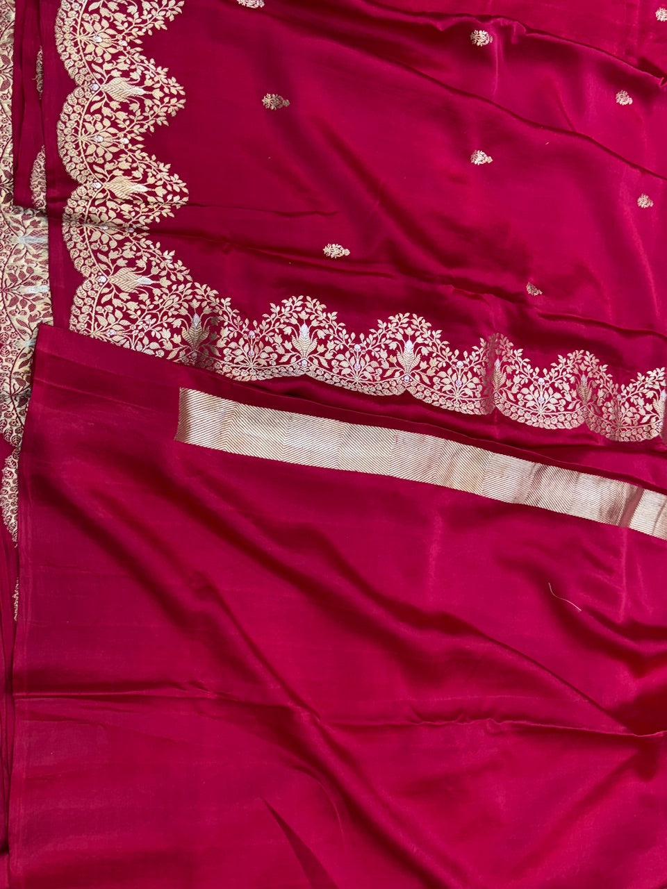 Red Handwoven Mashru Silk Saree