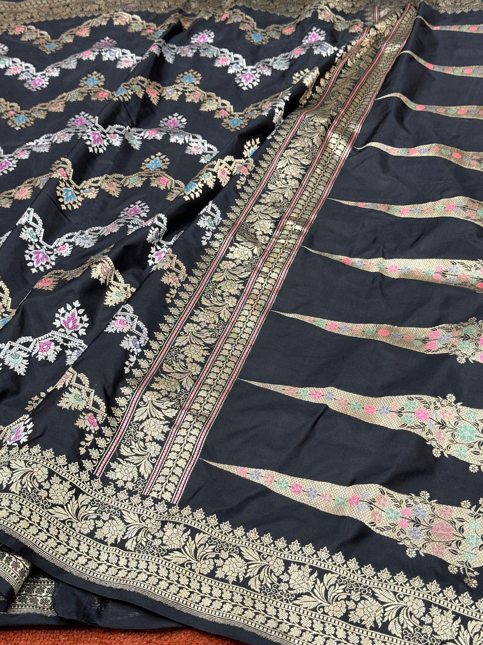 Black Handwoven Banarasi Silk Saree