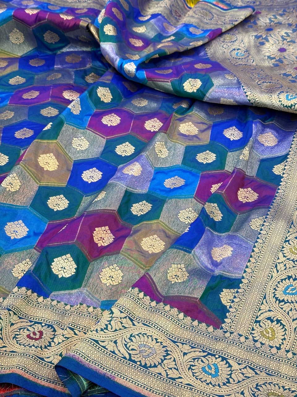 Rangkaat Pure Banarasi Silk Saree