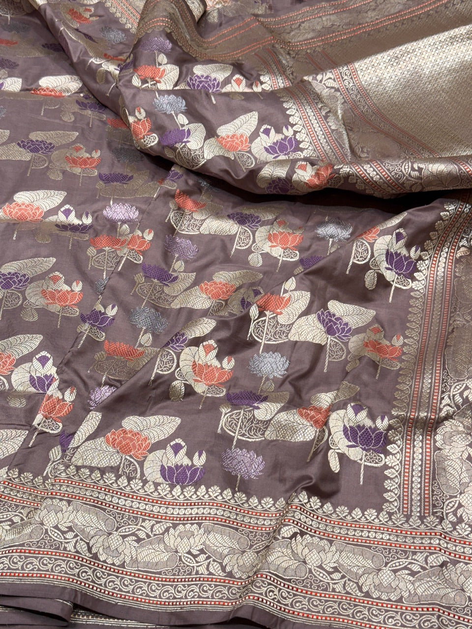 Mauve Handwoven Banarasi Silk Saree