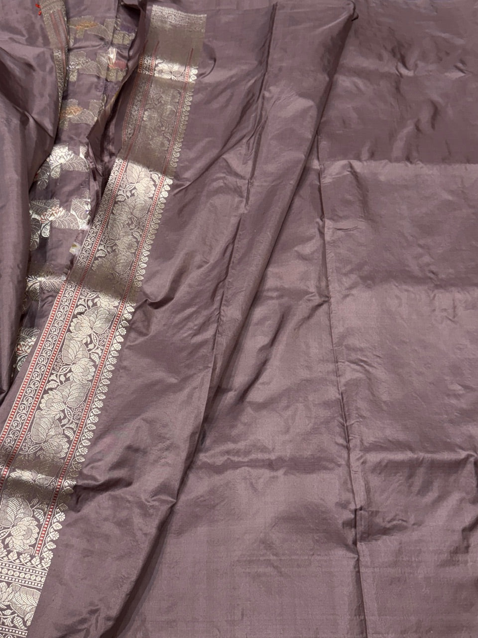 Mauve Handwoven Banarasi Silk Saree