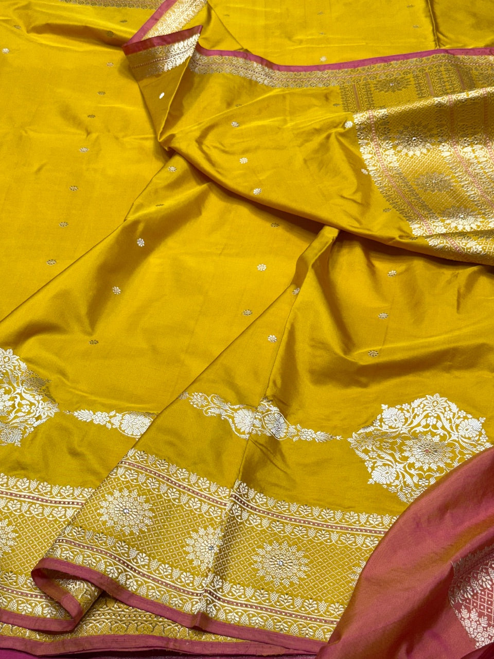 Yellow Handwoven Pure Banarasi Silk Saree
