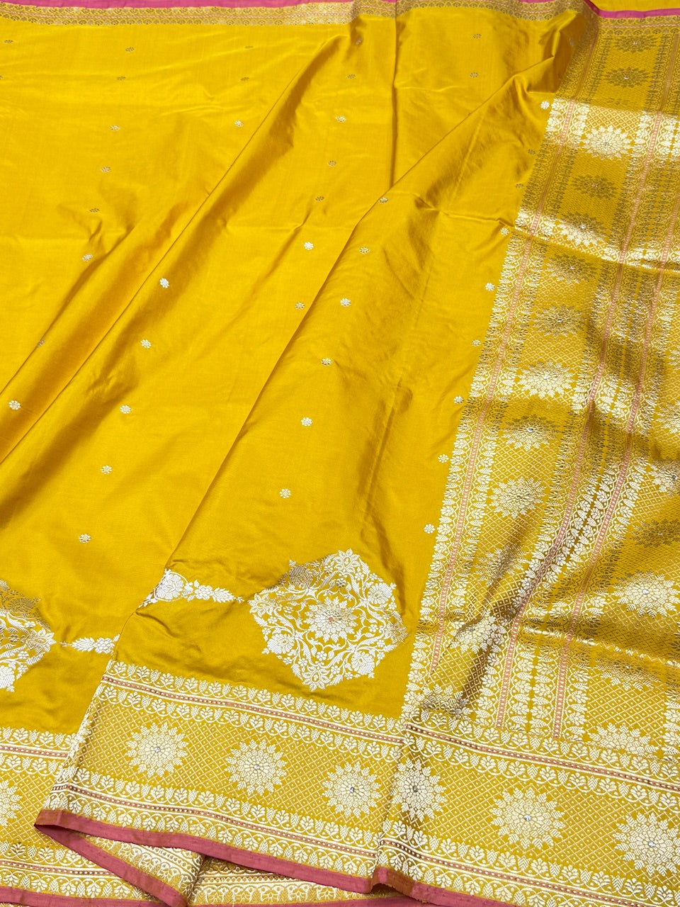 Yellow Handwoven Pure Banarasi Silk Saree