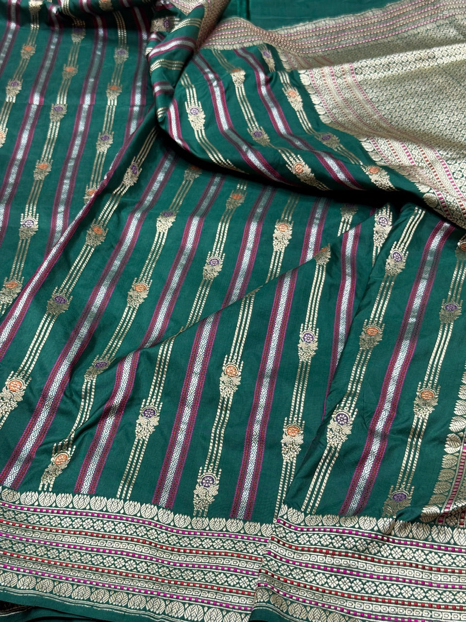 Bottle Green Handwoven Pure Banarasi Silk Saree