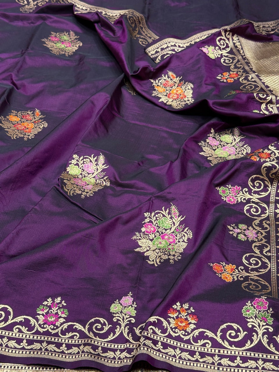 Magenta Handwoven Banarasi Ektara Pure Silk Saree