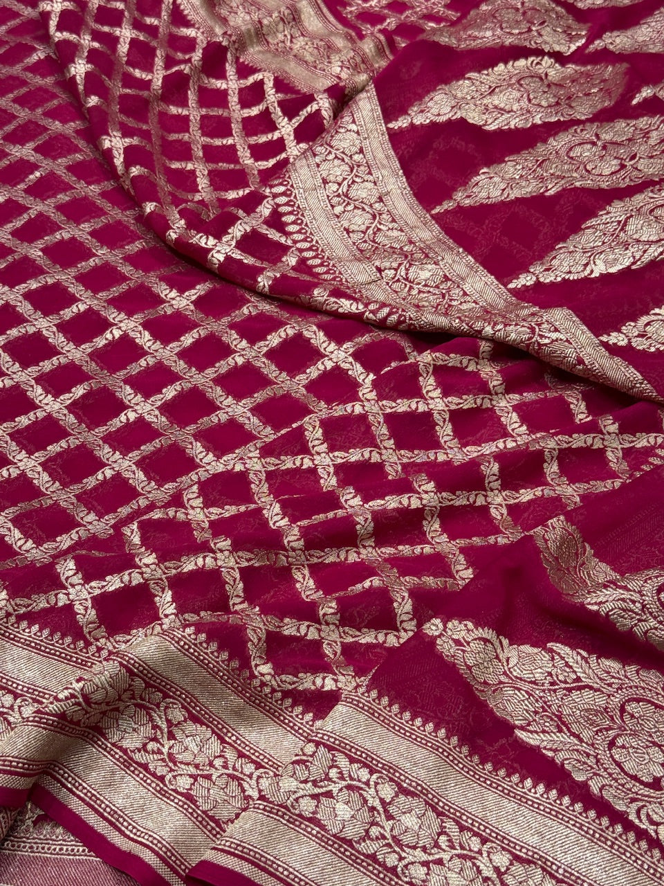 Reddish Pink Pure Chiffon Georgette Saree