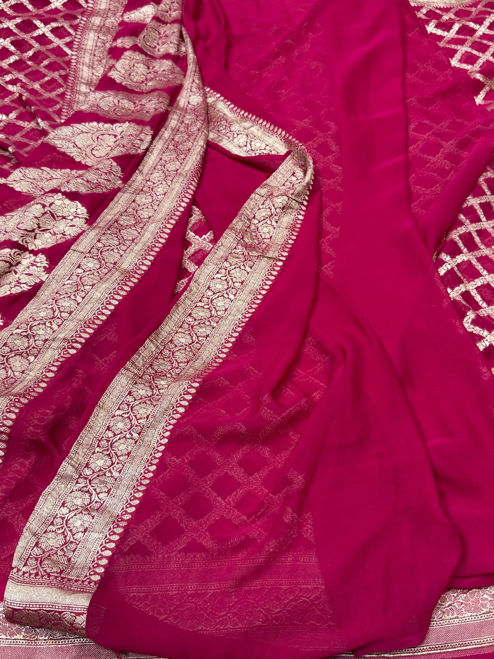 Reddish Pink Pure Chiffon Georgette Saree
