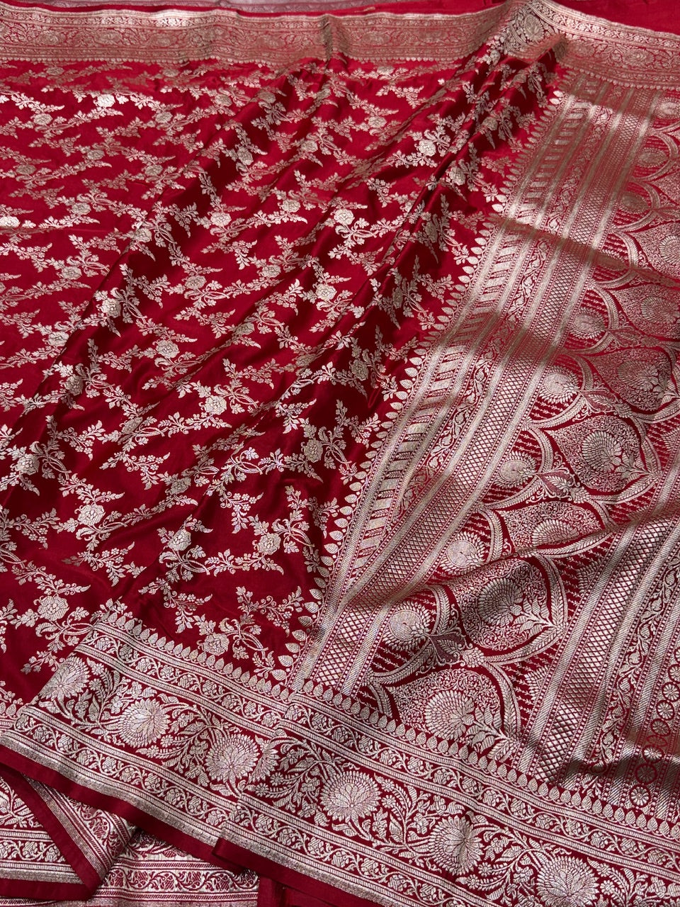 Red Handwoven Vintage Pure Banarasi Satin Silk Saree