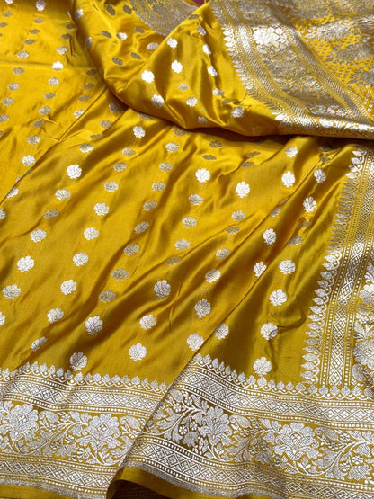 Yellow Handwoven Vintage Pure Banarasi Satin Silk Saree