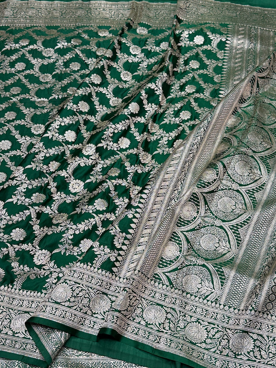 Bottle Green Handwoven Vintage Pure Banarasi Satin Silk Saree
