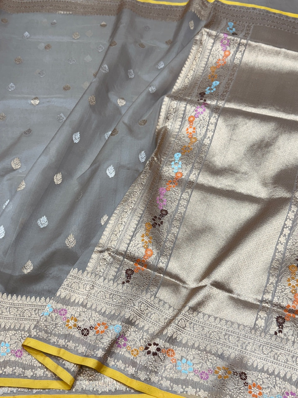 Grey Handwoven Pure Banarasi Organza Saree