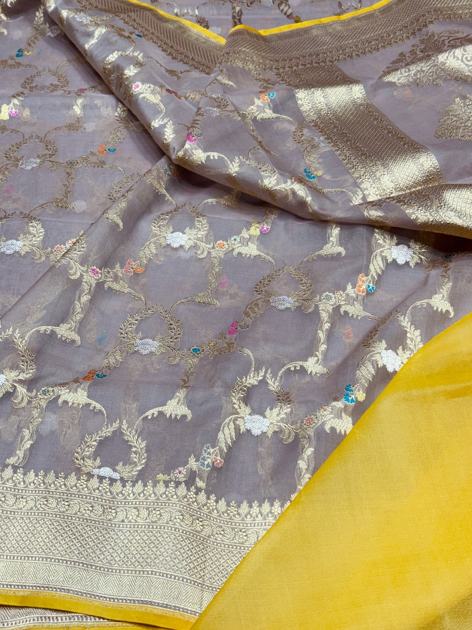 Mauve Handwoven Pure Banarasi Organza Saree