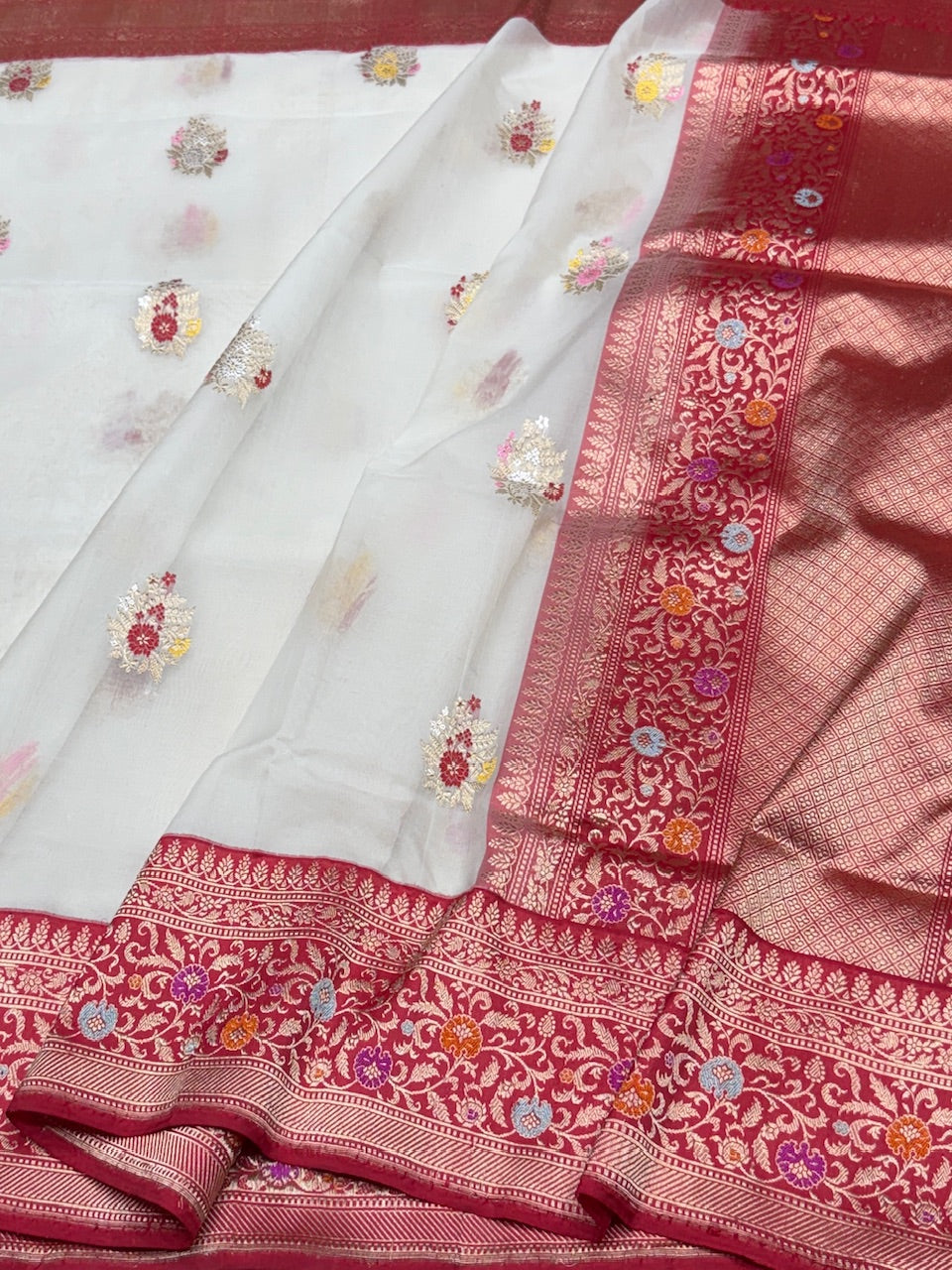 Ivory Handwoven Pure Banarasi Organza Saree