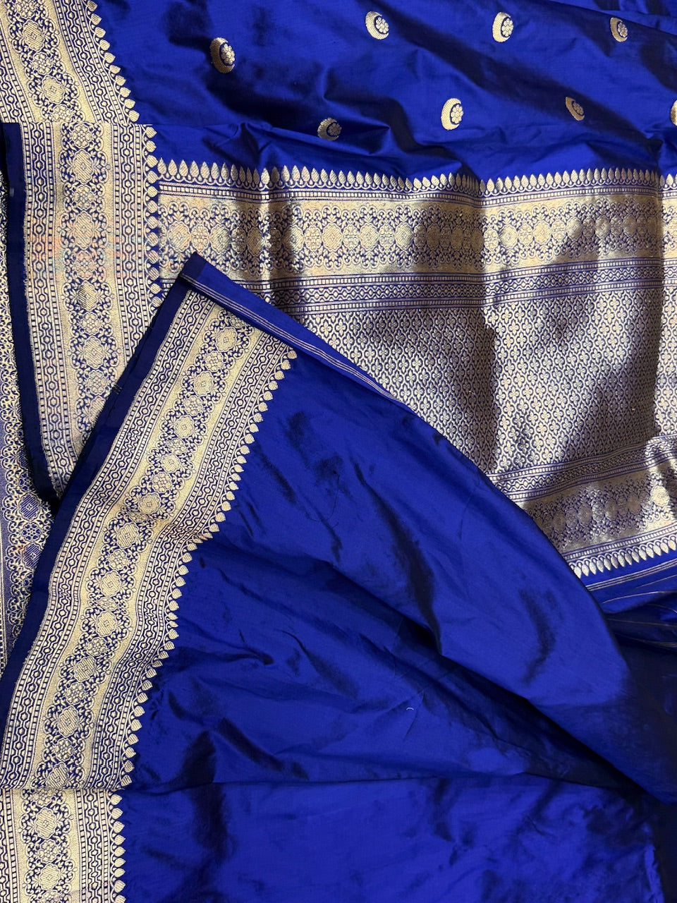 Chand Tara Handwoven Pure Banarasi Silk Saree