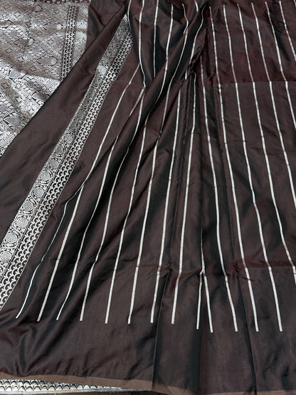 Dark Chocolate Ektara Handwoven Pure Banarasi Silk Saree