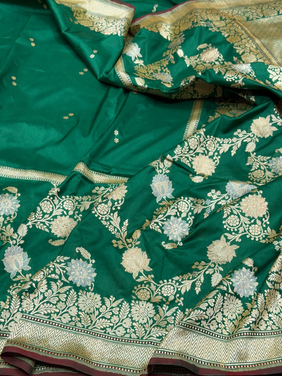 Bottle Green Handwoven Pure Banarasi Silk Saree