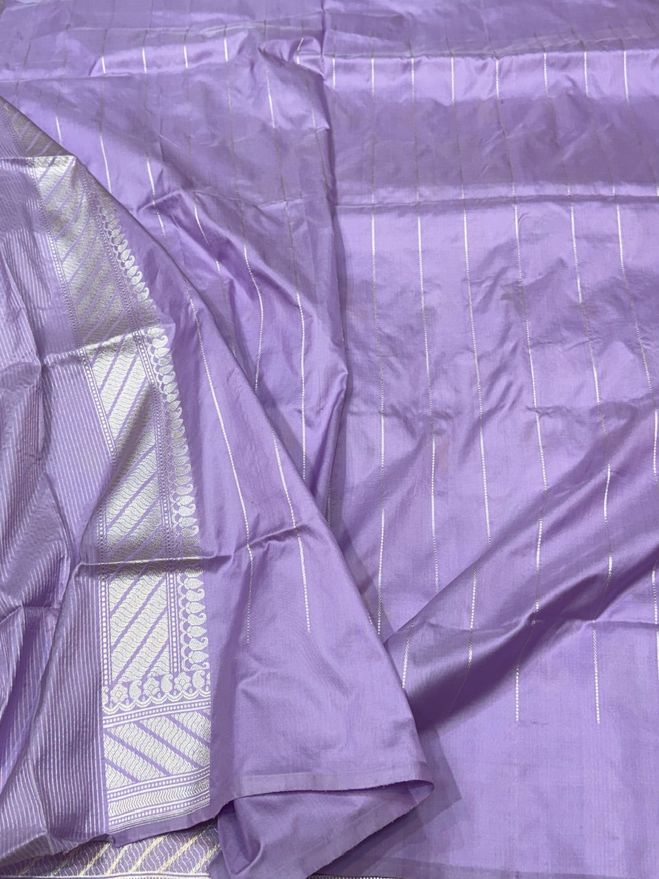 Lavender Handwoven Banarasi Pure Silk Saree