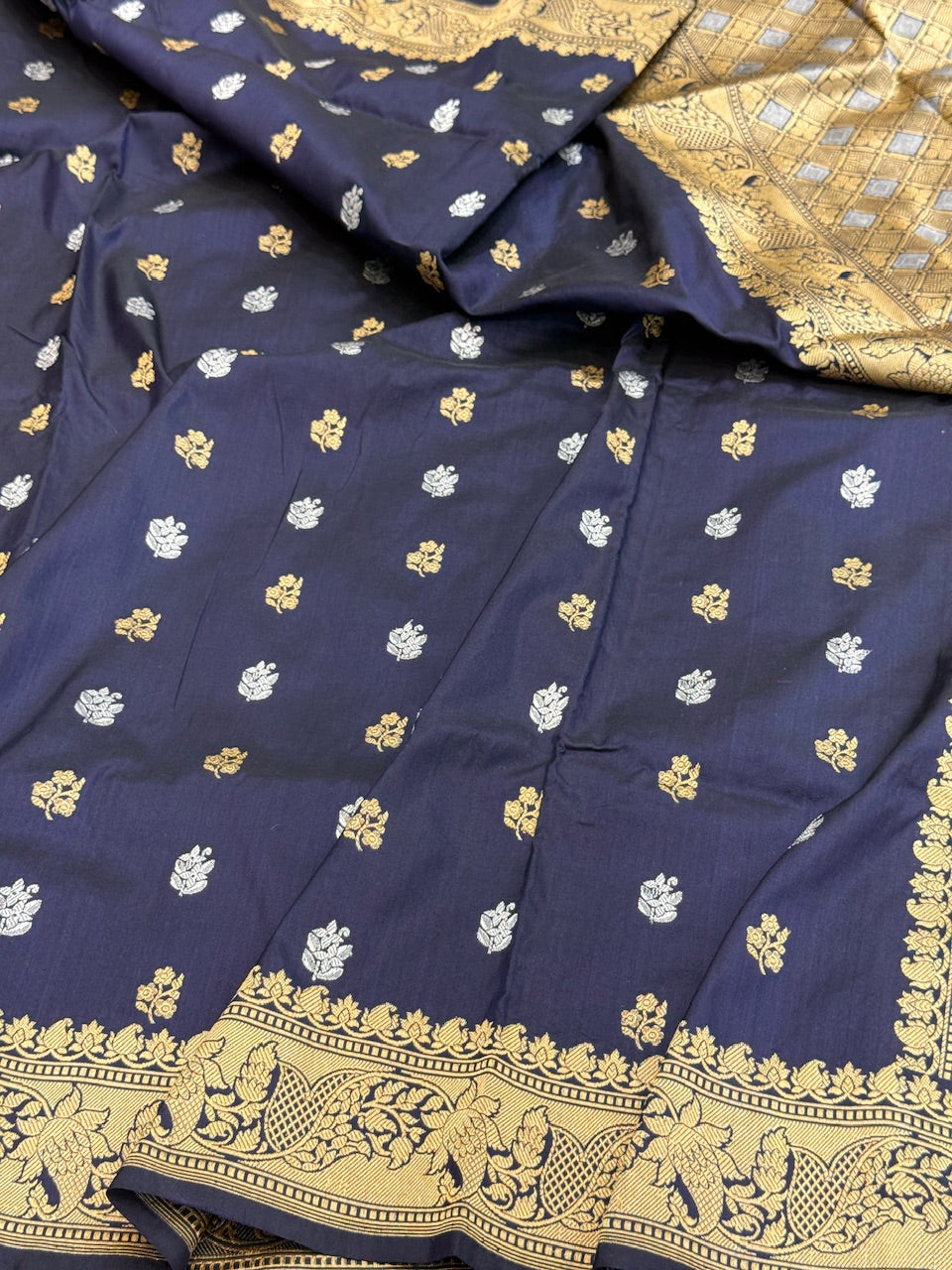 Navy Blue Handwoven Banarasi Pure Silk Saree