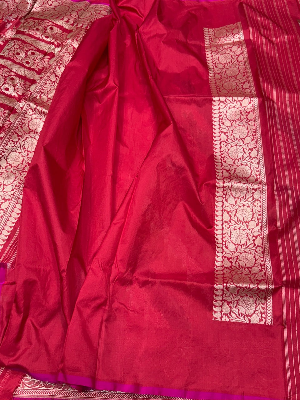 Red Rangkaat Handwoven Pure Banarasi Saree