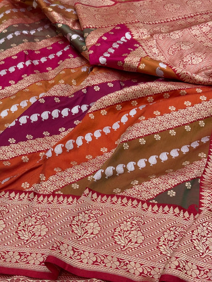 Red Rangkaat Handwoven Pure Banarasi  Saree