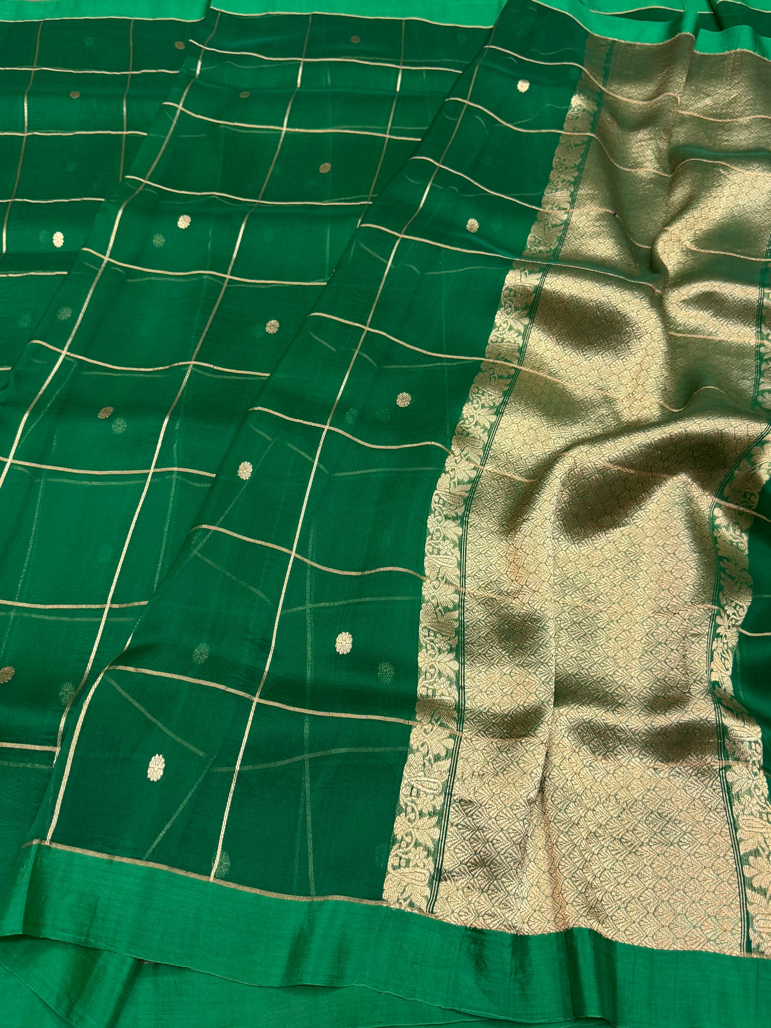 Green Handwoven Pure Banarasi Organza Silk Saree