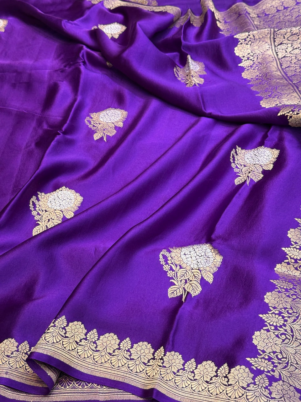 Purple Handwoven Pure Banarasi Mashru Silk Saree