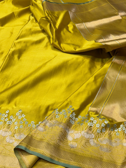 Handwoven Pure Banarasi Mashru Satin Silk Saree