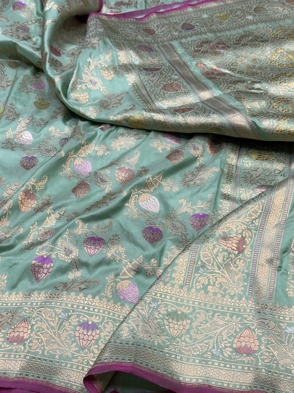Handwoven Pure Banarasi Silk Saree