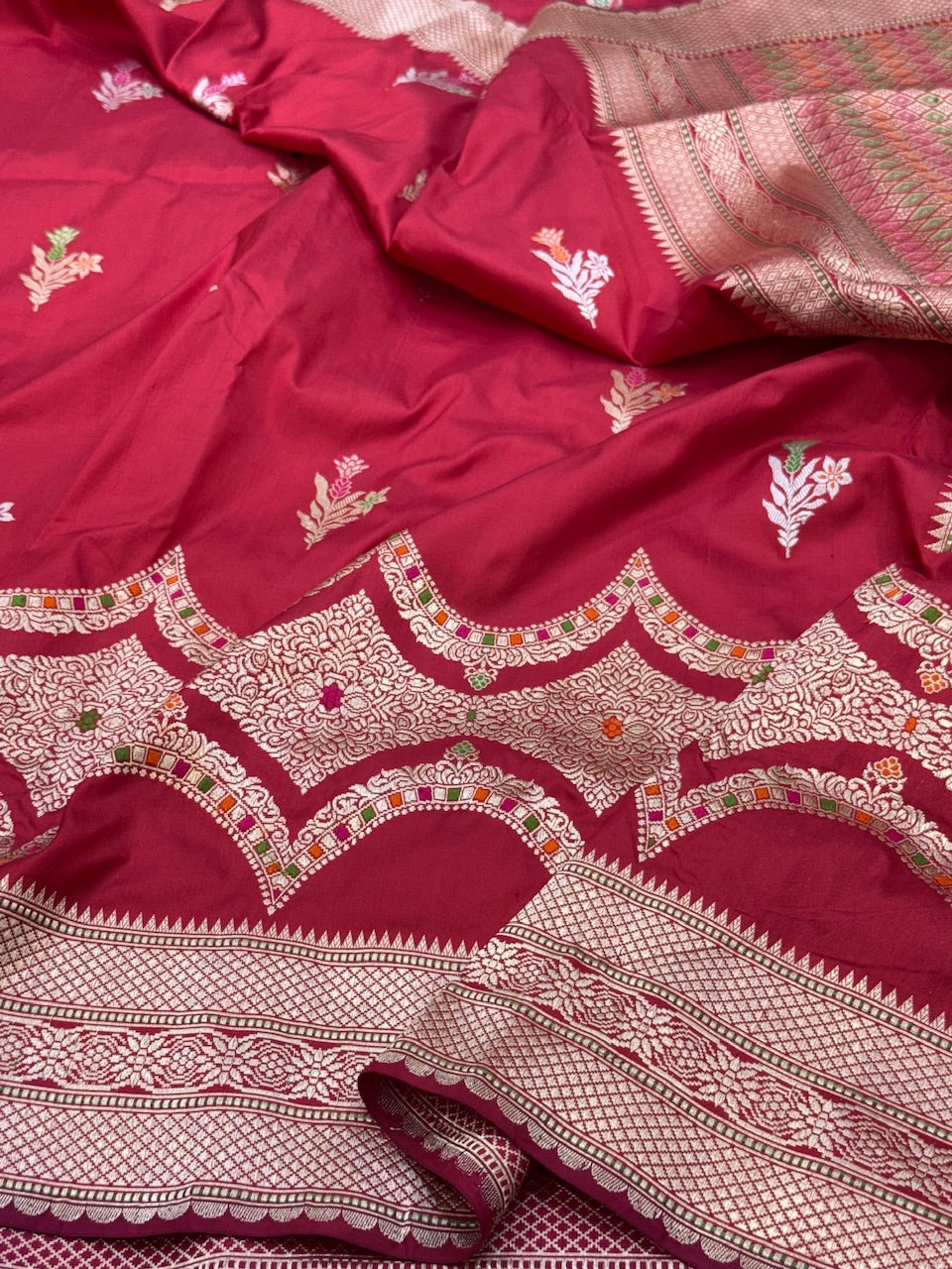 Red Handwoven Banarasi Silk Saree