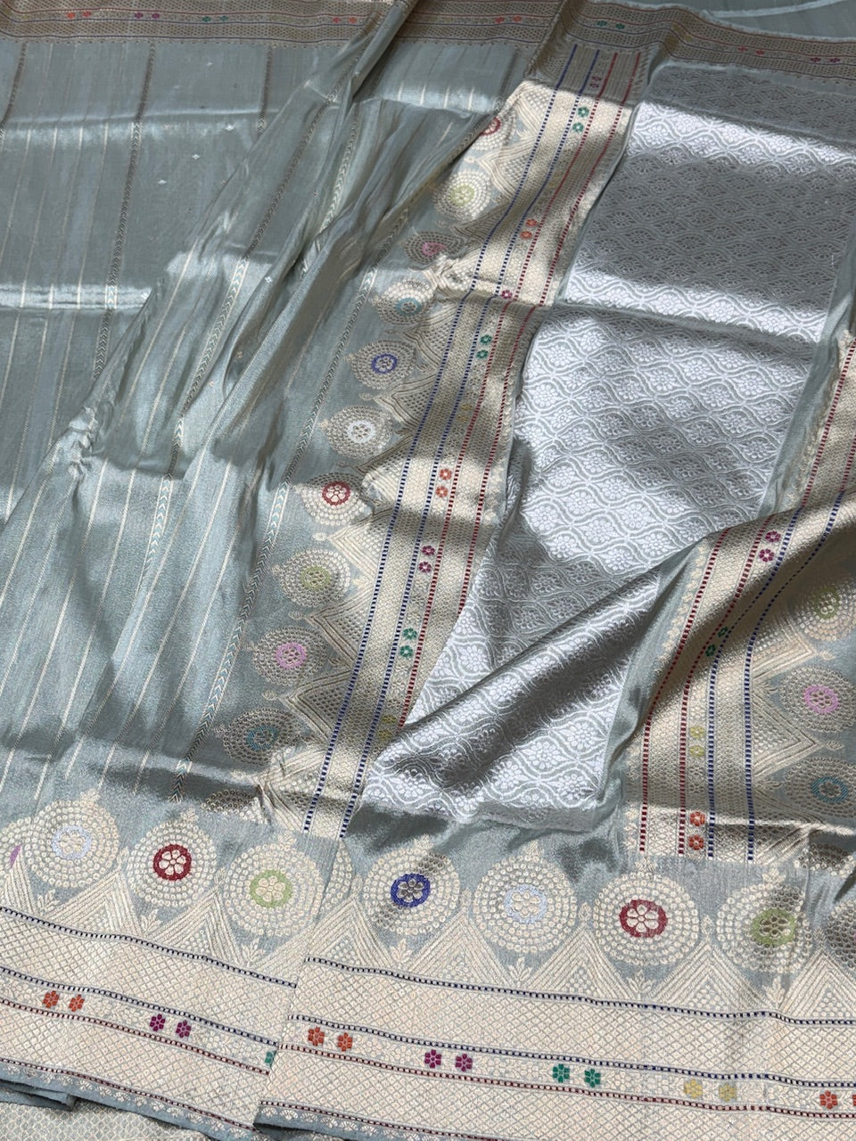 Ash Grey Handwoven Pure Banarasi Tissue Saree