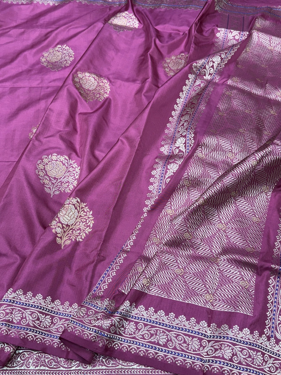 Gajiri Pink Ektara Handwoven Pure Banarasi Silk Saree