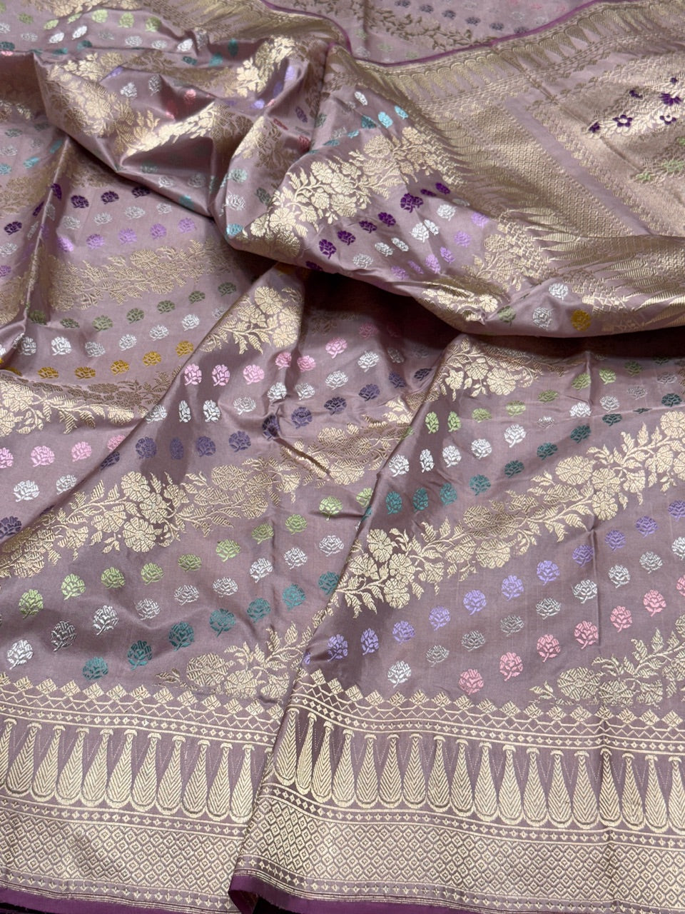 Lilac Handwoven Pure Banarasi Silk Saree